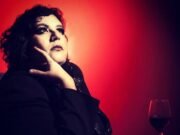 Tati Bassi: Ex-Radioativas, artista estreia em carreira solo