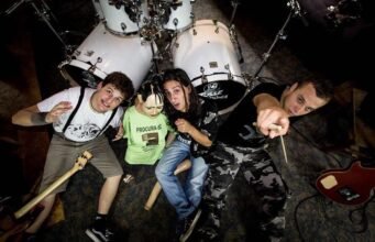 Tosse Harmônica: clipe de “Dirigindo Sem Mão” é lançado