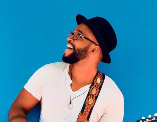 João di´Caetano: apresentando carreira solo com single de estreia