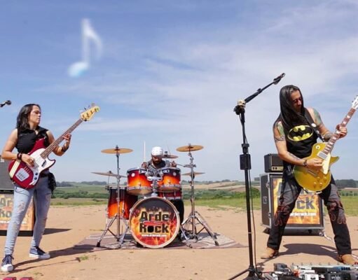Arde Rock disponibiliza ” Pareidolia” em homenagem aos fãs