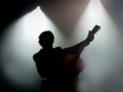 Quando a estrela está apagando mas o artista não quer admitir!