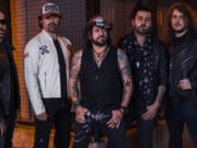 Nite Stinger lança oficialmente álbum de estreia