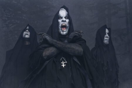 Behemoth brinda os fãs com The Deathless Sun