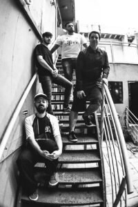 Banda Estragonoff lança o álbum “Testando Limites”