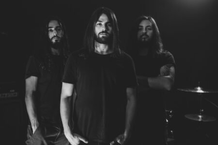 Dead Jungle Sledge lança single e videoclipe para “Irrational Beings”