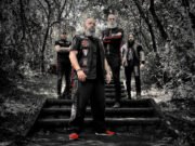 Novo disco do The Troops of Doom chega em maio, com arte de capa de Dan Seagrave