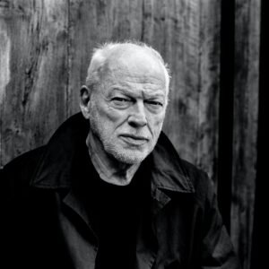 Após quase uma década, David Gilmour anuncia chegada de novo disco
