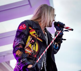 Cobertura: Popeda (Helsinque / Finlândia)