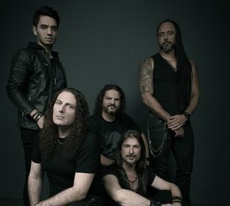 Angra anuncia pausa nas atividades com turnê especial de 20 anos de “Temple of Shadows”