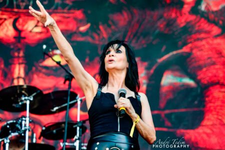 Entrevista: Leather Leone