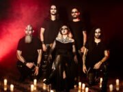 Finita une filosofia, religião e literatura para criar uma mitologia própria em seu novo álbum, “Children of the Abyss”