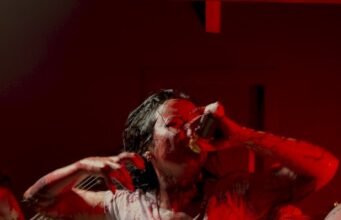 Cruciate lança single e videoclipe de “Smell of Decay”