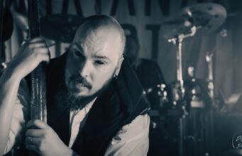 Cobertura: Marianas Rest + Khroma (Helsinque / FI)