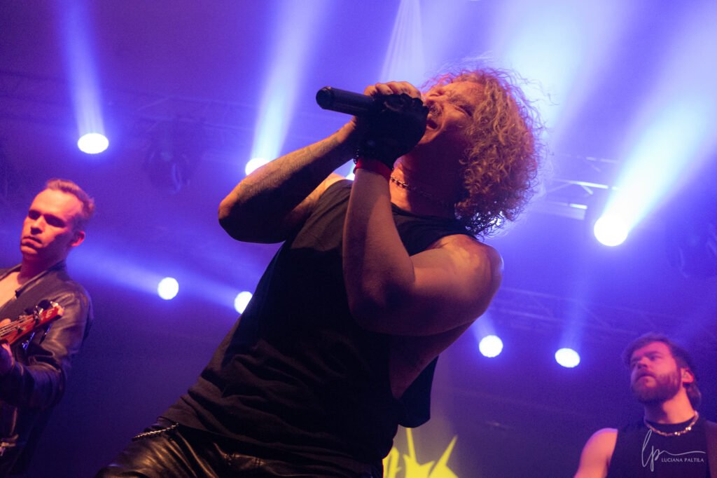 Cobertura: I Am Your God, Rioghan, Defenestraitor (Helsinque/FI)
